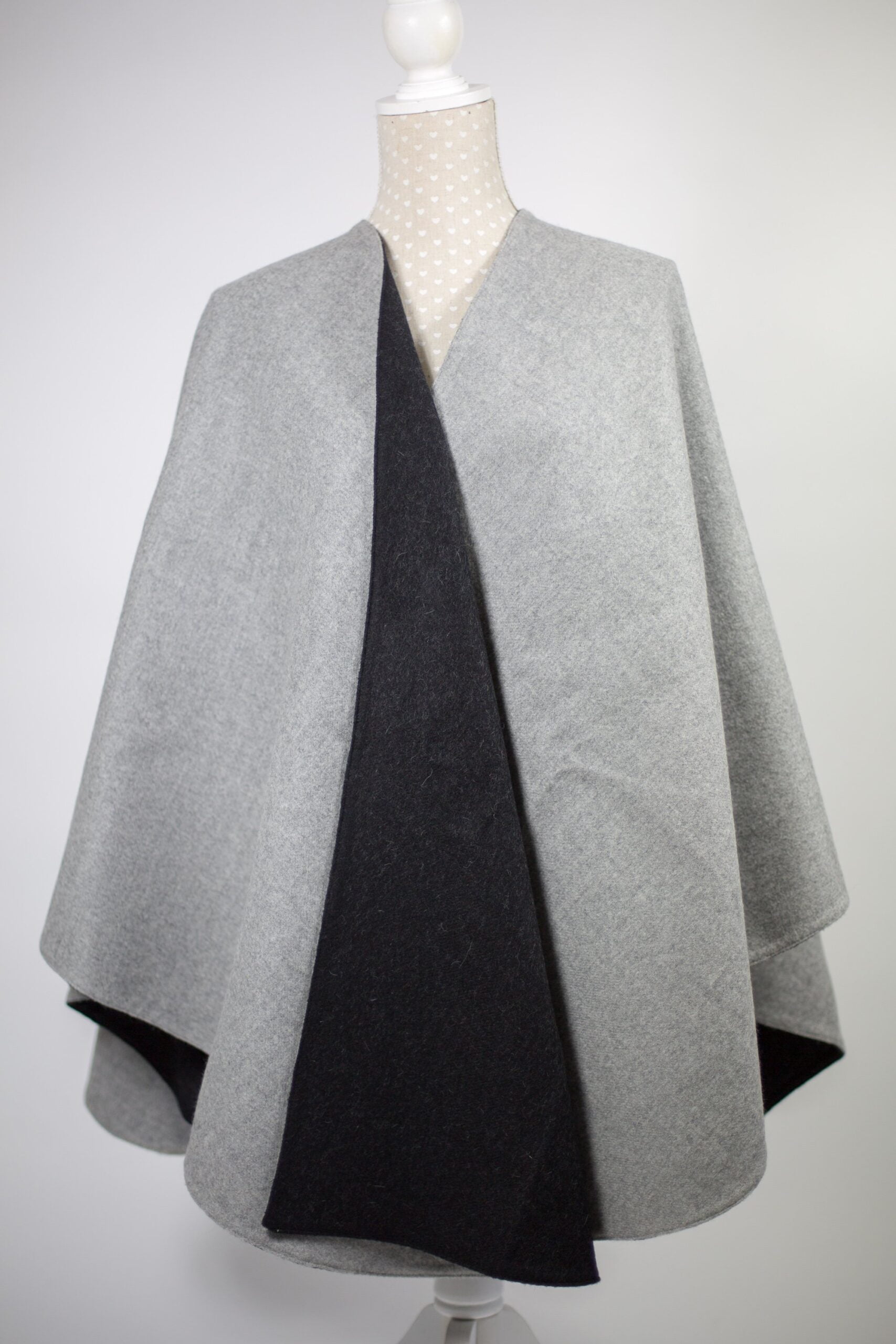 Reversible Alpaca Fibre Cape - Alpaca Annie